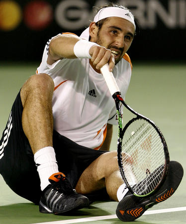 爱游戏体育- 费德勒温网出局票价 