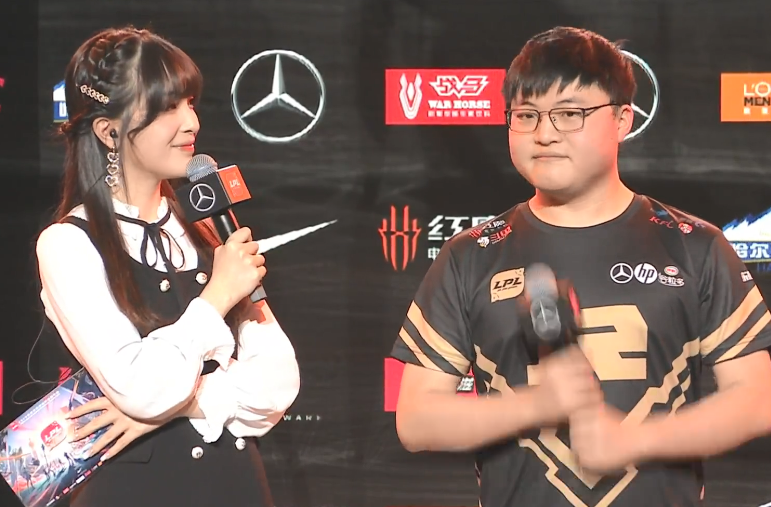 爱游戏-Karsa回归赛场，势不可挡首场状态亮眼，TES观众沸腾！的简单介绍